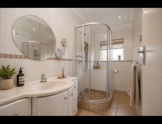 4 BEDROOM APARTMENT FOR SALE IN FAIRLAND